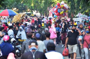 Kaji Aturan Pedagang CFD