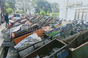 “Manusia Gerobak” di Bekasi Bertambah