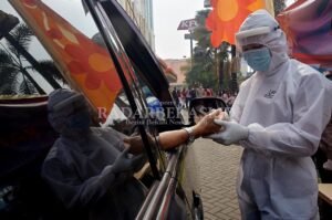 Sopir Angkutan Barang dan Jukir Positif Corona