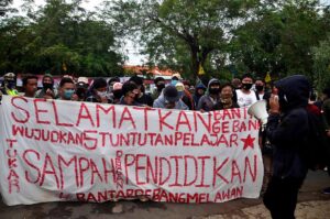 DPRD Diminta Peduli Pendidikan Warga Bantargebang