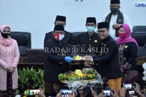 Golkar Dinilai Ribet Sendiri