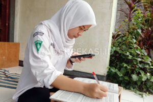 Sekolah Data Nomor HP Siswa