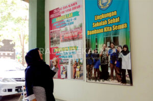 SMPN 27 Raih Penghargaan Wajah Bahasa Sekolah