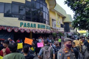 Pedagang Pasar Jatiasih Tolak Relokasi