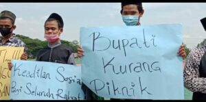 GP Ansor Geruduk Pemkab dan DPRD Kab Bekasi