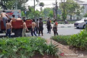Kelompok Anarko Mendekati Istana, Begini Polisi Bergerak