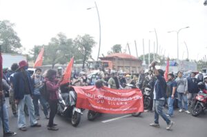 Aksi Penolakan Berlanjut