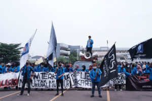 Sampaikan Tiga Tuntutan