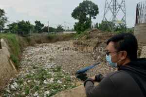 Sampah Kembali Menumpuk di Kali Jambe