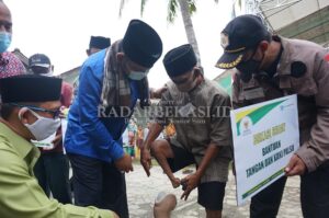 Bupati Bersama Baznas Salurkan Bantuan Kepada Masyarakat