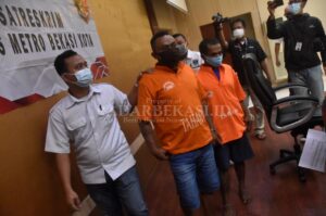 Dua Pelaku Pengeroyokan Tersangka