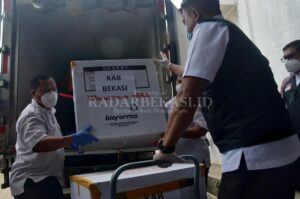 Vaksinasi di Kabupaten Dimulai