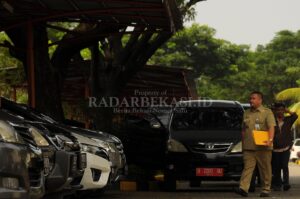 Puluhan Mobil Dinas Raib