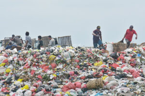 Lahan TPAS Burangkeng Tergerus PSN