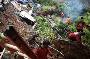 Turap Wisata Kuliner Ambrol