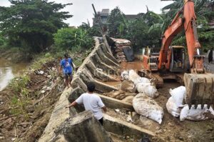 Wali Kota : Butuh Waktu Menyelesaikan Banjir