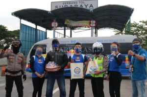 Sosialisasikan 5M Sambil Bagikan Sejuta Masker