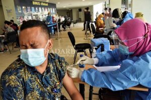 6.270 Guru Sudah Divaksin