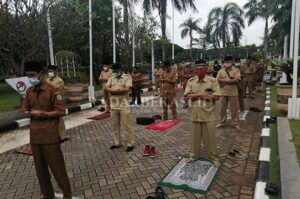 Belum Digaji, Guru Honorer ‘Ketuk Pintu Langit’