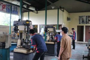 Belum Semua SMK Gelar UKK