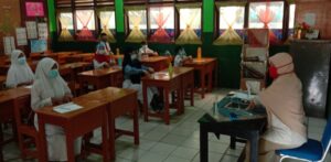 Lulusan SD Terima SKHUSP