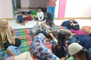 Makan Lontong, Puluhan Santri Keracunan