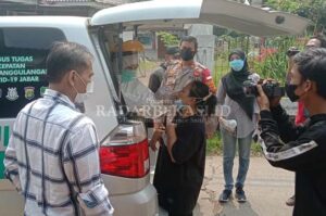 Berlakukan Mikro Karantina Wilayah di RT 11 Kampung Pasir Randu