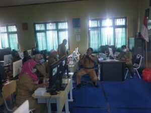 Wajib Bentuk Seksi Informasi dan Pengaduan