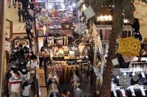 Kembali Batasi Jam Operasional