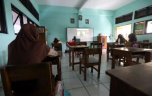 PPKM Mikro Darurat 2 Juli, PTM Terbatas Bagaimana Nasibnya?