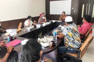 Pemdes Ngadu ke Pemkab Dana Sosial dan Lingkungan