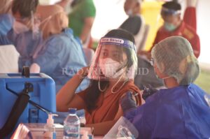 Permudah Vaksinasi, Pemerintah Hapus Syarat KTP Domisili