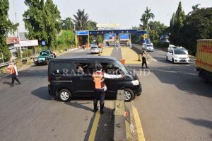 12 Jam Pintu Tol Ditutup Total