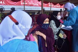 Kembali Helat Vaksinasi Massal