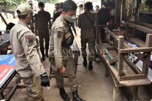 Tujuh Pelanggar Absen di Persidangan