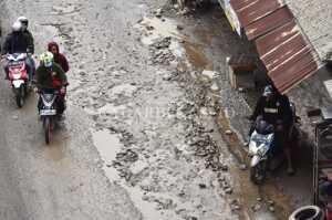 Perbaikan Jalan Rusak Dijanjikan Pekan Depan