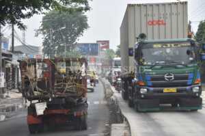 Gunakan Armada ”Rongsok”
