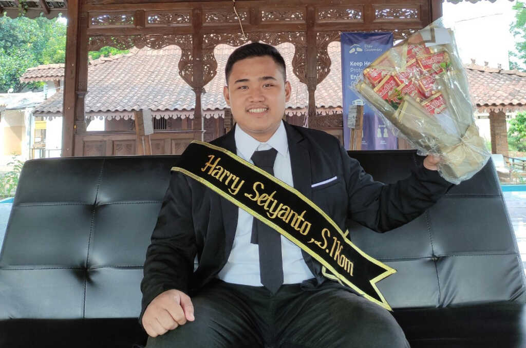 Usaha Mainan Sampai Akhir Kelulusan