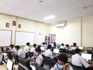 Panjangnya Soal Bikin Siswa Pusing