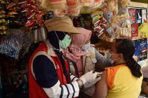 Jemput Bola Vaksinasi Warga