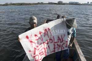 Nelayan Desak Reklamasi Muara Tawar Dihentikan
