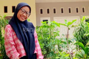 Suka Berdebat dan Berpendapat