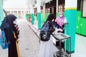 Warga Madrasah Masih Perlu Diingatkan Disiplin Prokes