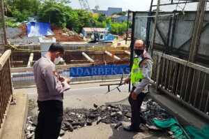 Kemauannya Tak Dituruti Orangtua, Pelajar Terjun dari Jembatan ke Jalan Tol