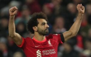 Penalti Salah Bawa Liverpool Atasi Aston Villa