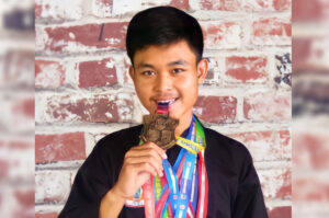 Berprestasi Lewat Pencak Silat