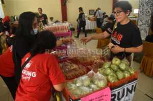 Bazar Rekor Pamerkan Produk UMKM