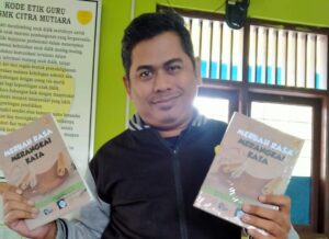 Didik Guru Mampu Menulis