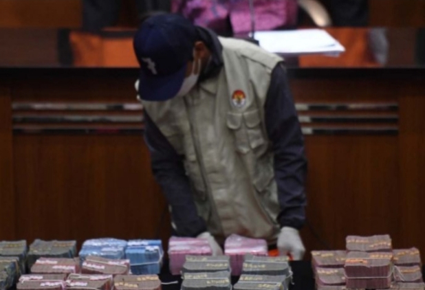 KPK Geledah Sejumlah Tempat di Bekasi