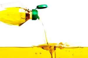 Pedagang Akui Minyak Goreng Langka dan Mahal